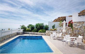 Отель Holiday home Urb. Cantalobos Bajo  Альмуньекар